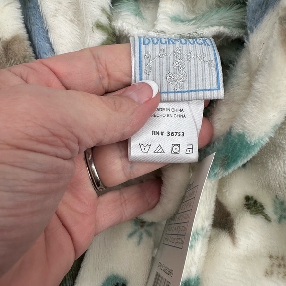 BABY BOY Cuddle Time Blanket and Duck Duck Robe 0-9 MTHS - Picture 6 of 15